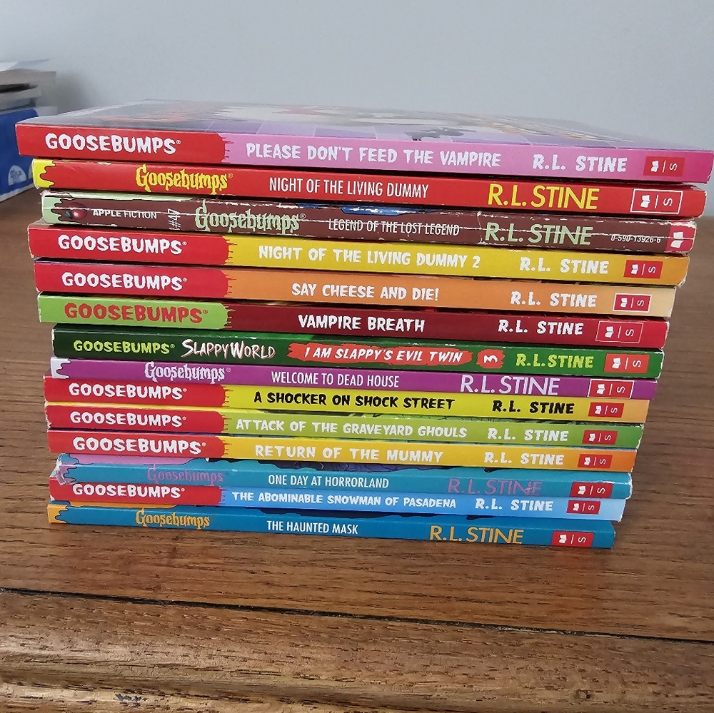 Goosebumps book set